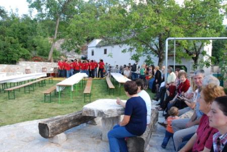 Vrhovlje250611Okolica_5