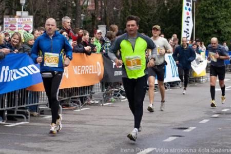 189873_151612538236366_133701080027512_338718_51106_n