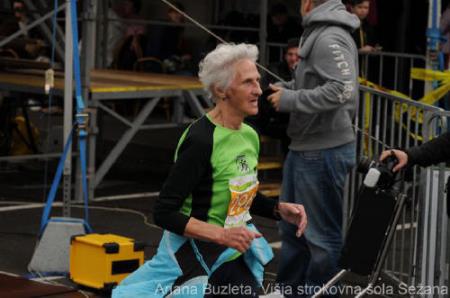 195828_151611764903110_133701080027512_338682_4978160_n