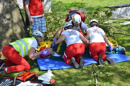 Ekipa prve pomoči na regijskem preverjanju usposobljenosti ekip prve pomoči v Sežani.