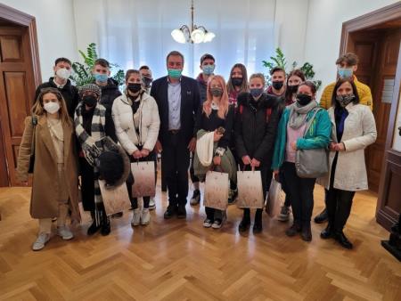 Sprejem udeležencev na Občini Sežana; Vir: Arhiv Občine Sežana