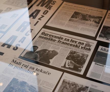 Razstava bo v Kosovelovem domu na ogled do 19. junija. Vir: Mali kraški maraton