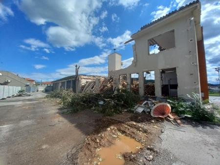 Rušenje starega gasilskega doma. Vir: Arhiv Občine Sežana