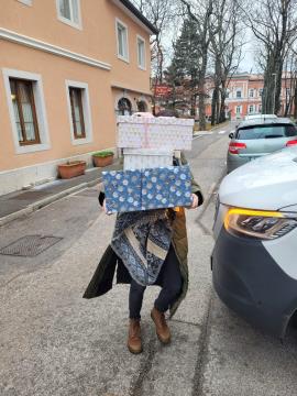 Prenos daril, Vir: Arhiv Občine Sežana