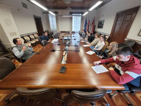 Prva seja komisije za mladinska vprašanja; Vir: Arhiv Občine Sežana