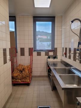 Kuhinja v vrtcu Lehte. Vir: Vrtec Sežana