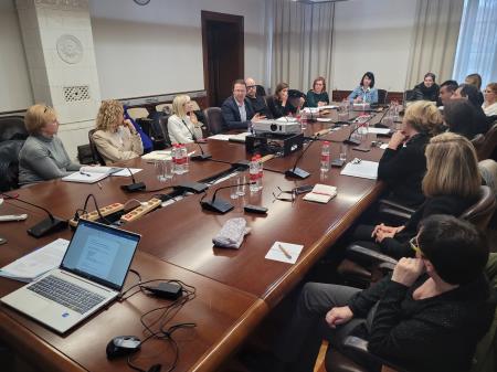 Sestanek glede objekta Doma na Krasu; Vir: Občina Sežana