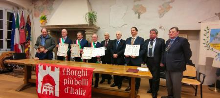 Podpis akta o potrditvi prijateljstva; Vir: Občina Sežana