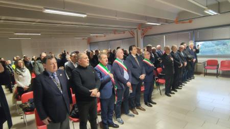 Izvedba slovenske, nemške in italijanske himne; Vir: Občina Sant'Ambrogio di Valpolicella