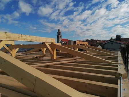 Sanacija strehe stare šole na Štjaku, Vir: Arhiv Občine Sežana