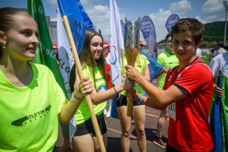 Sprejem olimpijske bakle v Sežani; Vir: Gibam KRASno