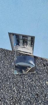 Vandalizem na prenovljeni športni dvorani; Vir: Občina Sežana