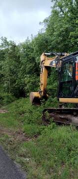 Gradnja protipožarne poti, vir: Arhiv Občine Sežana