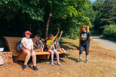 Pravljično doživljajska pot Zlati čoln; Vir: Arhiv Občine Sežana
