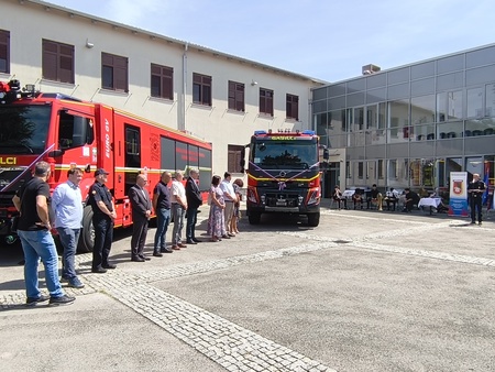 Prevzem gasilskih vozil; Vir: Občina Sežana