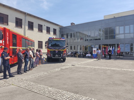 Prevzem gasilskih vozil; Vir: Občina Sežana