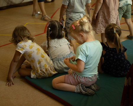 Obisk v Vrtcu Dutovlje; Foto: Sara Bratuž