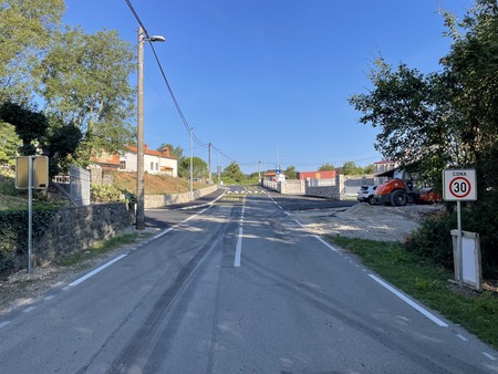 Cesta v Vrhovljah; Vir: Občina Sežana