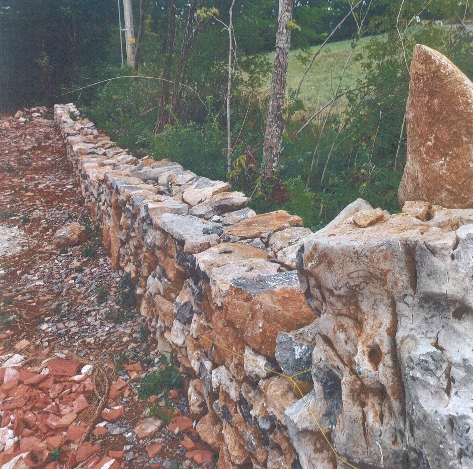 Obnovljen suhi zid ob cesti Dobravlje-Šepulje